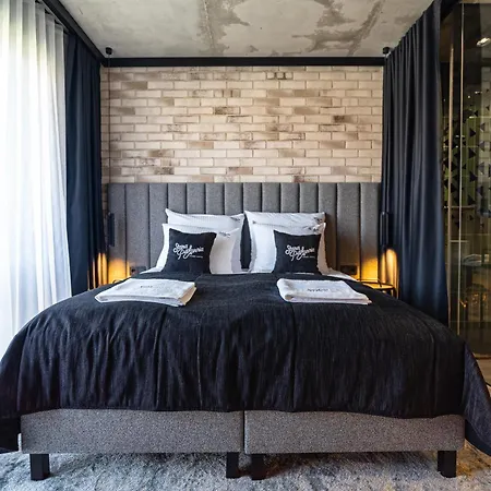 Stara-piekarnia Apartahotel 3*